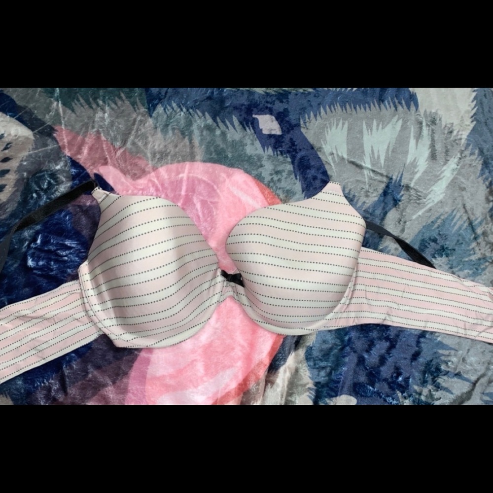 Victoria’s Secret bra!